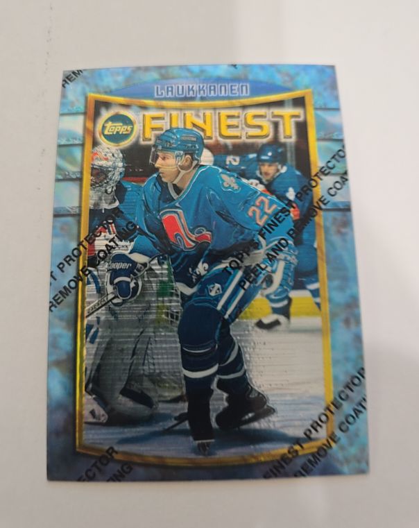 1994-95 Topps Finest #22 Jyrki Lumme — front