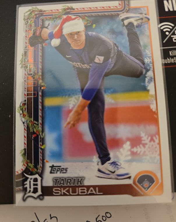 2025 Topps Holiday #H74 Tarik Skubal Santa Hat Image Variation — front
