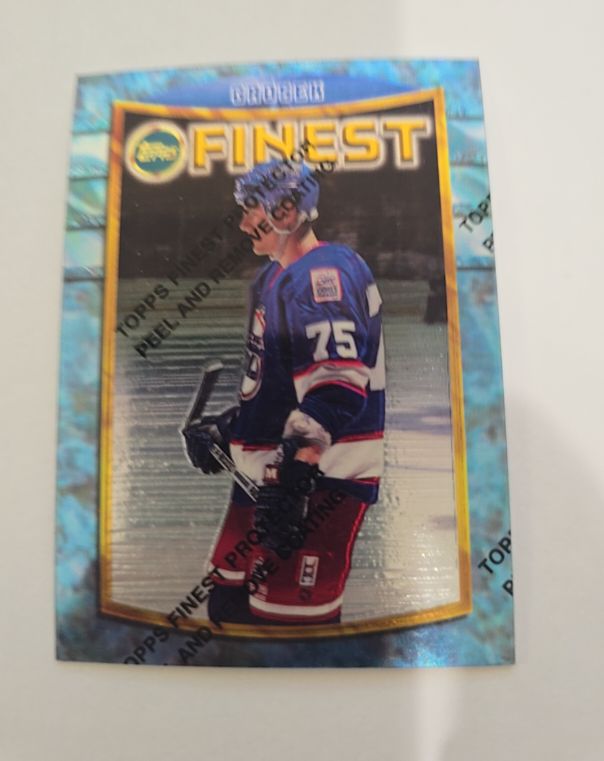 1994-95 Topps Finest #35 Martin Brodeur — front