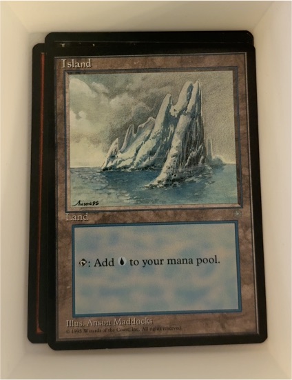 1995 Magic: The Gathering #334 Island — front