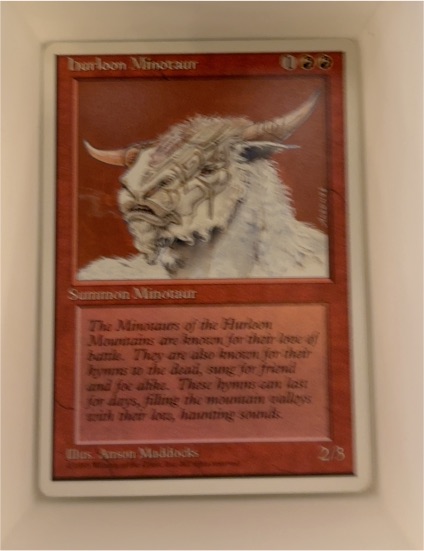 1994 Magic: The Gathering Revised Edition Hurloon Minotaur — front