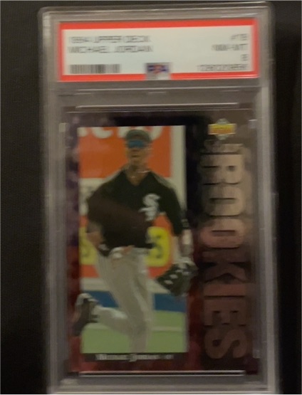 1994 Upper Deck #19 Michael Jordan — front