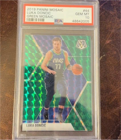 2019 Panini Mosaic #44 Luka Dončić — front