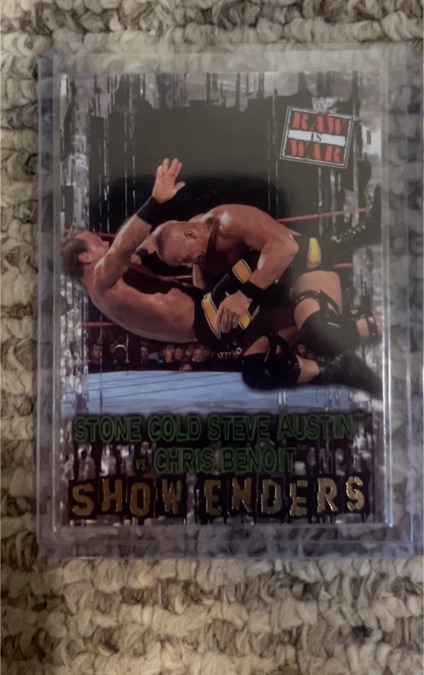 2001 Fleer WWF Raw is War #87 Stone Cold Steve Austin vs Chris Benoit — front