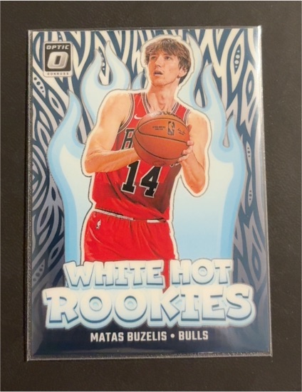2024-25 Panini Donruss Optic #10 Matas Buzelis White Hot Rookies — front