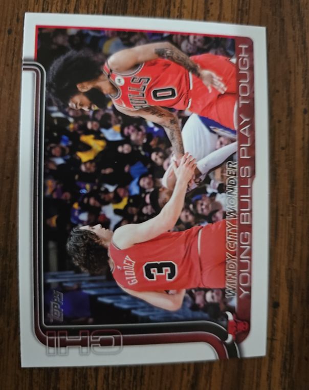 2025-26 Topps #277 Windy City Wonder: Young Bulls Play Tough — front