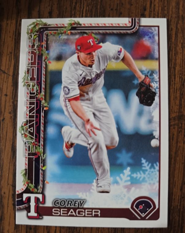 2025 Topps Holiday #H125 Corey Seager — front