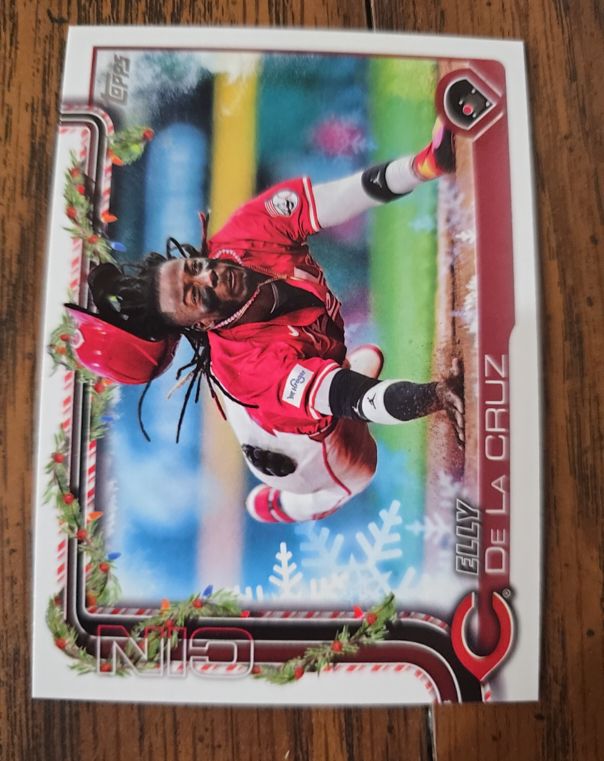 2025 Topps Holiday #H97 Elly De La Cruz — front