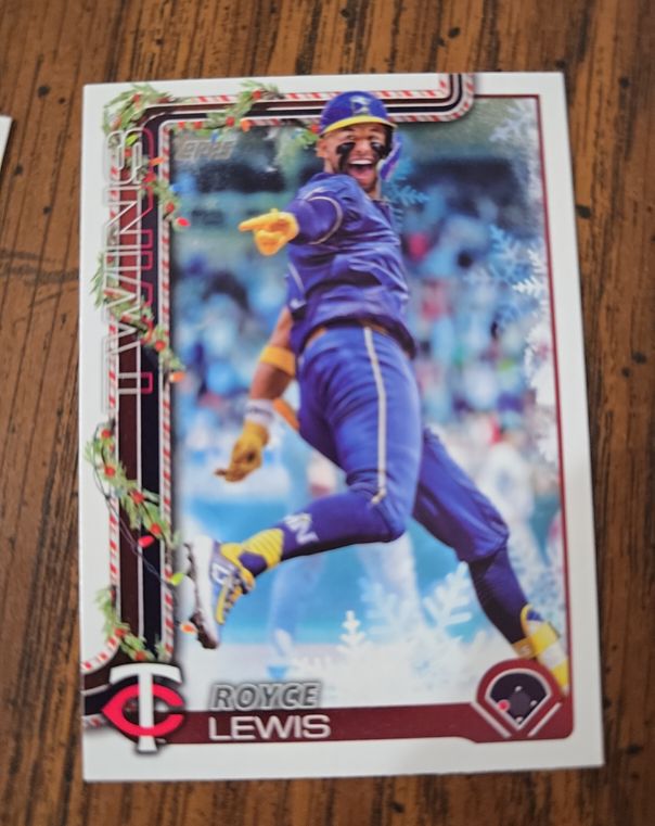 2025 Topps Holiday #H194 Royce Lewis — front