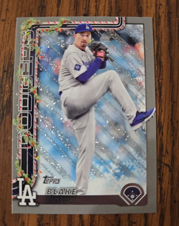 2025 Topps Holiday #H135 Blake Snell — front