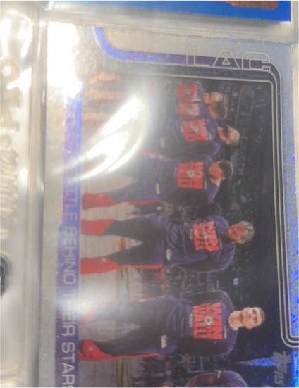 2025-26 Topps #292 LA Way: Clippers Battle Behind Their Stars — front