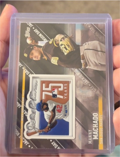 2022 Topps Update Jackie Robinson Day Patch Manny Machado — front