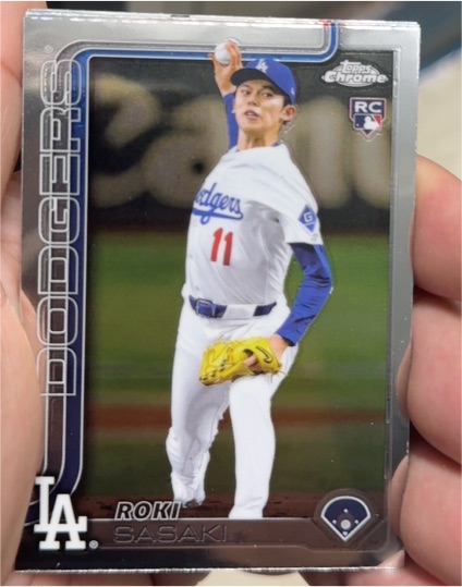 2025 Topps Chrome #217 Roki Sasaki — front