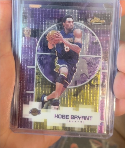 2000 Topps Finest #8 Kobe Bryant — front