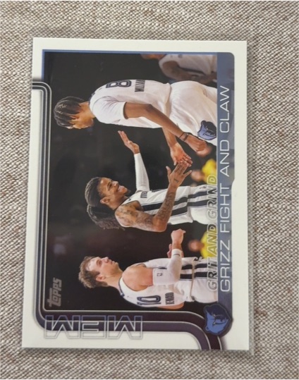2025-26 Topps #298 Grit and Grind: Grizz Fight and Claw — front
