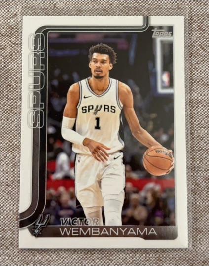 2025-26 Topps Basketball #195 Victor Wembanyama — front