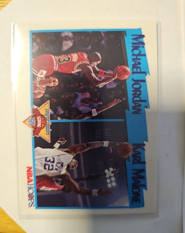 1991-92 Hoops #306 Michael Jordan / Karl Malone League Leaders — front