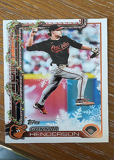 2025 Topps Holiday #H18 Gunnar Henderson — front
