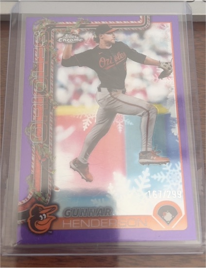 2025 Topps Chrome Holiday #H18 Gunnar Henderson — front