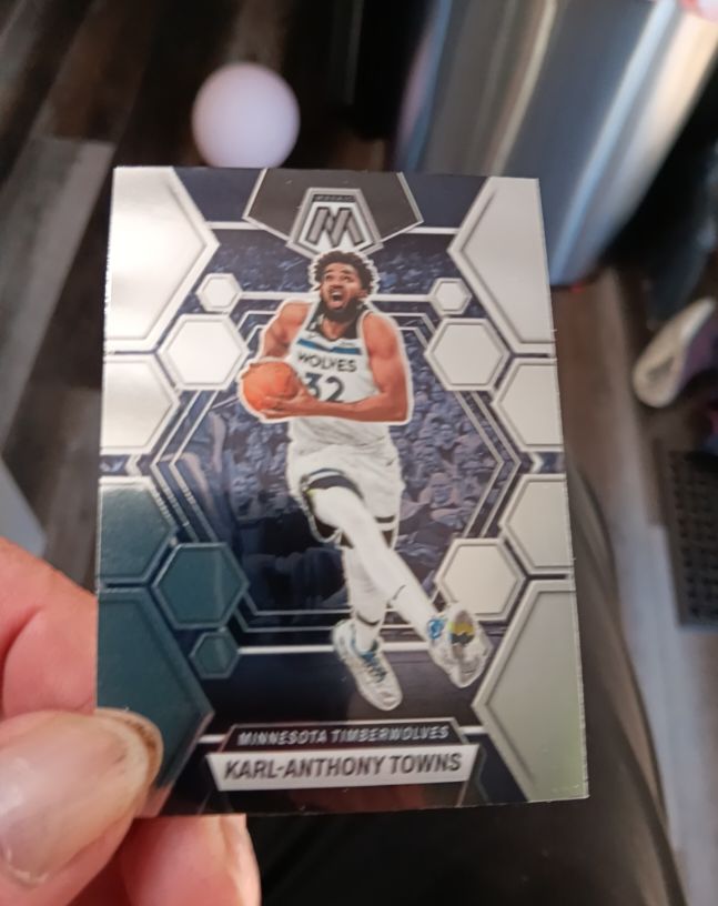2022-23 Panini Mosaic #115 Karl-Anthony Towns Minnesota Timberwolves — front