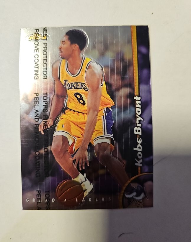 1998-99 Topps Finest #175 Kobe Bryant — front