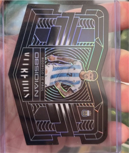 2022-23 Panini Obsidian Vitreous Die-Cut Rodrigo De Paul — front