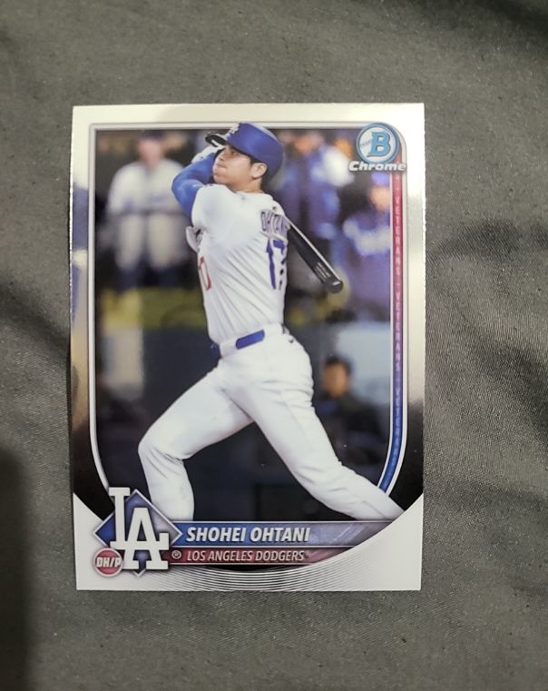 2025 Bowman Chrome #17 Shohei Ohtani — front