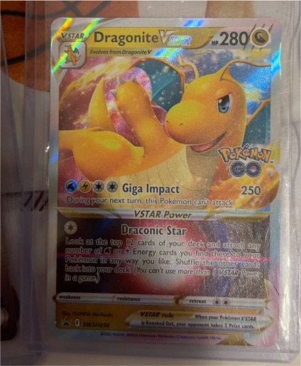 2022 Pokémon TCG SWSH236 Dragonite VSTAR — front