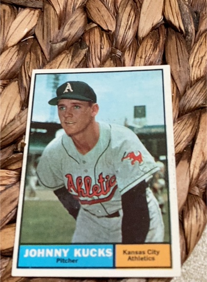 1961 Topps #94 Johnny Kucks — front