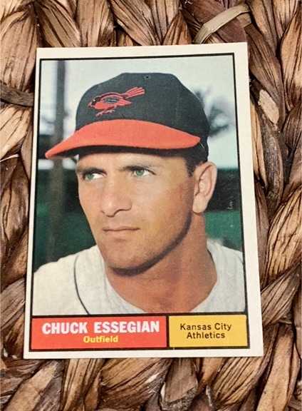 1961 Topps #384 Chuck Essegian — front