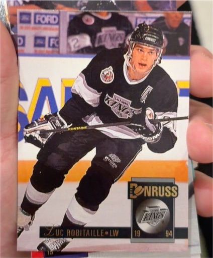 1993-94 Donruss #162 Luc Robitaille — front