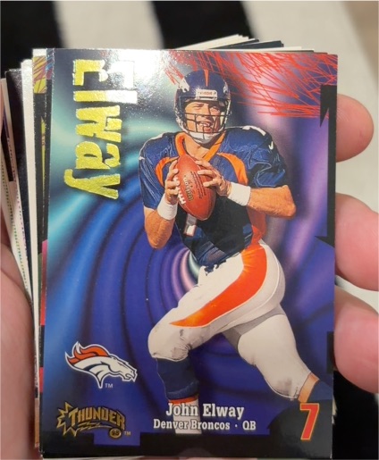 1998 SkyBox Thunder #211 John Elway — front