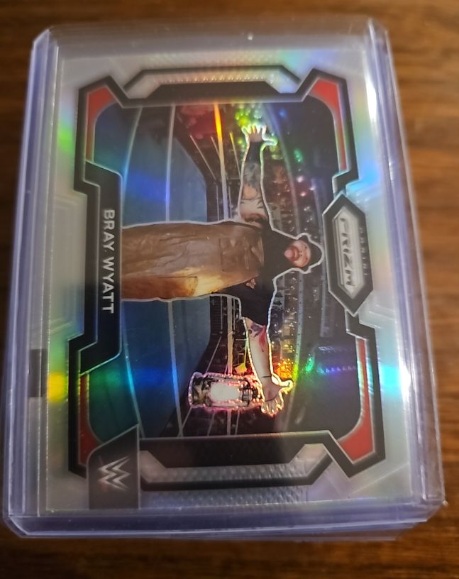 2024 Panini Prizm WWE #16 Bray Wyatt — front