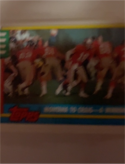 1990 Topps #515 Joe Montana In Action — front