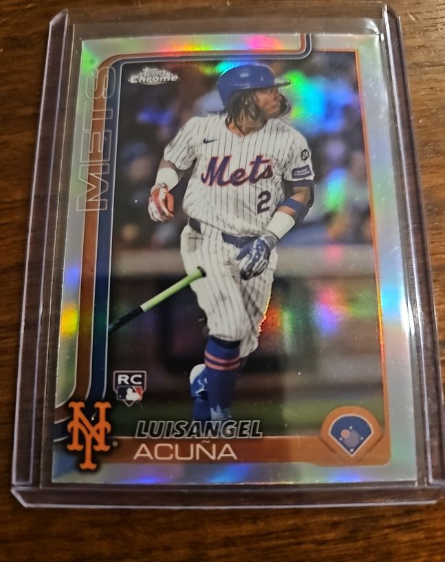 2025 Topps Chrome #56 Luisangel Acuna — front