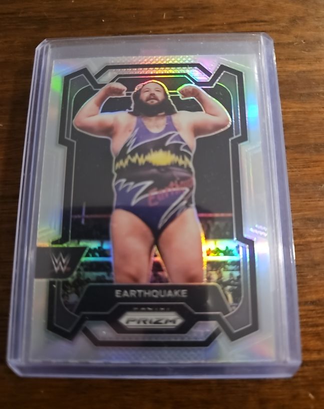 2024 Panini Prizm WWE #104 Earthquake — front