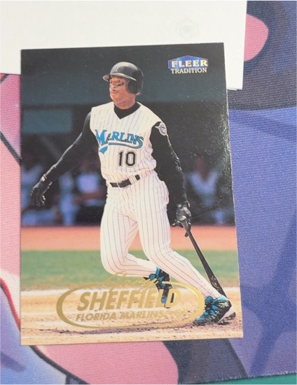1998 Fleer Tradition #6 Gary Sheffield — front