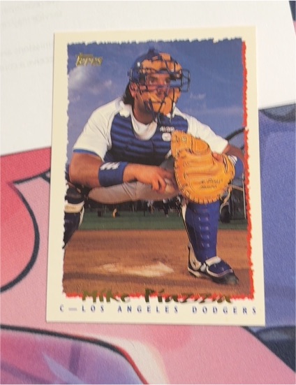 1995 Topps #466 Mike Piazza — front