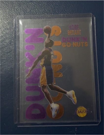 1998-99 Skybox E-X Century Dunk 'N Go Nuts #6 Kobe Bryant — front