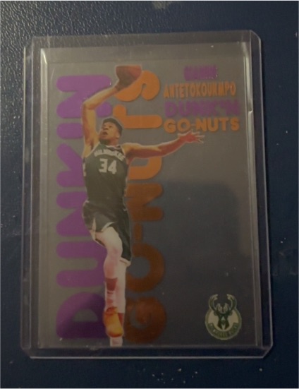 1998-99 Skybox E-X Century Dunk'n Go-Nuts Giannis Antetokounmpo — front