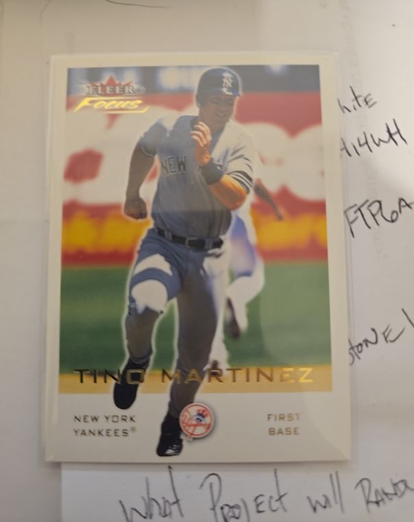 2001 Fleer Focus #114 Tino Martinez — front