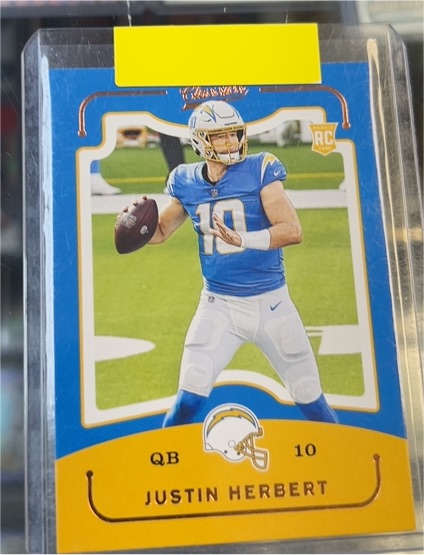 2020 Panini Chronicles Classics #CL-3 Justin Herbert — front