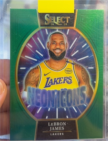 2024-25 Panini Select #7 LeBron James Neon Icons Green Prizm — front