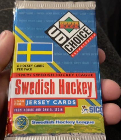 1998-99 Upper Deck UD Choice Swedish Hockey League Booster Pack — front