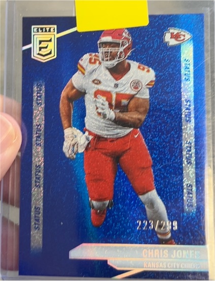 2024 Panini Donruss Elite #59 Chris Jones Blue Status Sparkle — front
