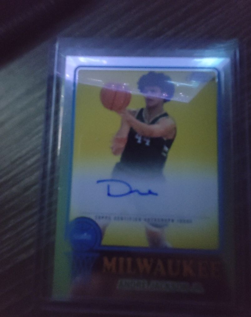 2024 Topps Chrome #32 Dejounte Murray — front