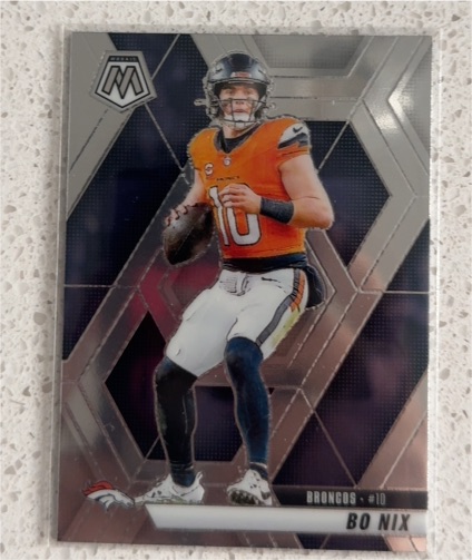 2020 Panini Mosaic #10 Bo Nix — front