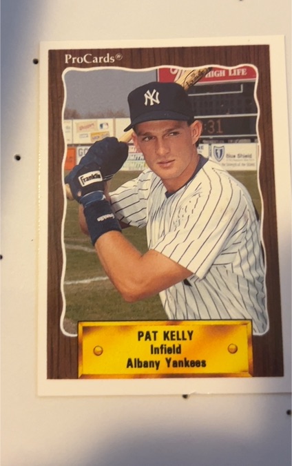 1990 ProCards #1041 Pat Kelly — front