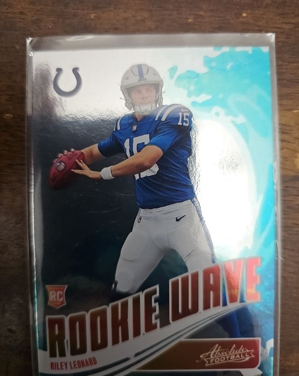 2025 Panini Absolute #RW-RLD Riley Leonard Rookie Wave — front