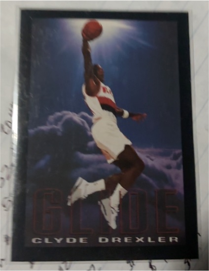 1993-94 SkyBox Premium #334 Clyde Drexler — front